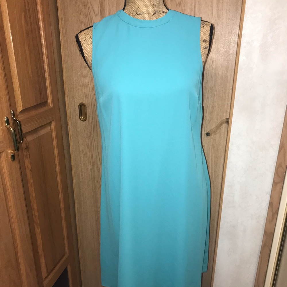 Dr2 size small blue dress pleated back